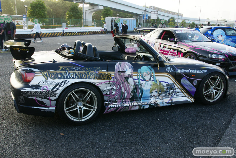 Illustration for article titled A Thousand Cars, Covered In Otaku Stickers
